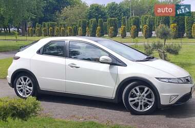 Хэтчбек Honda Civic 2010 в 