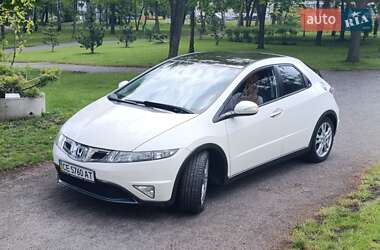 Хэтчбек Honda Civic 2010 в 