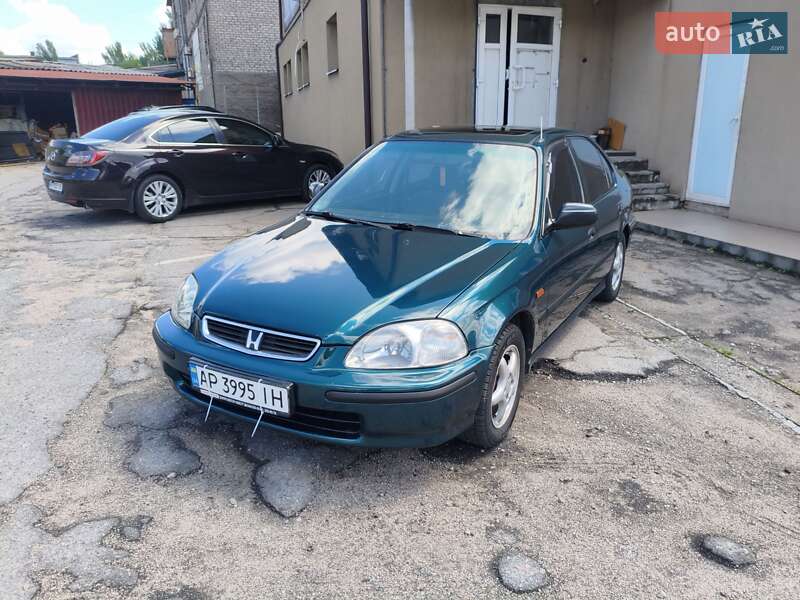 Седан Honda Civic 1997 в Запоріжжі