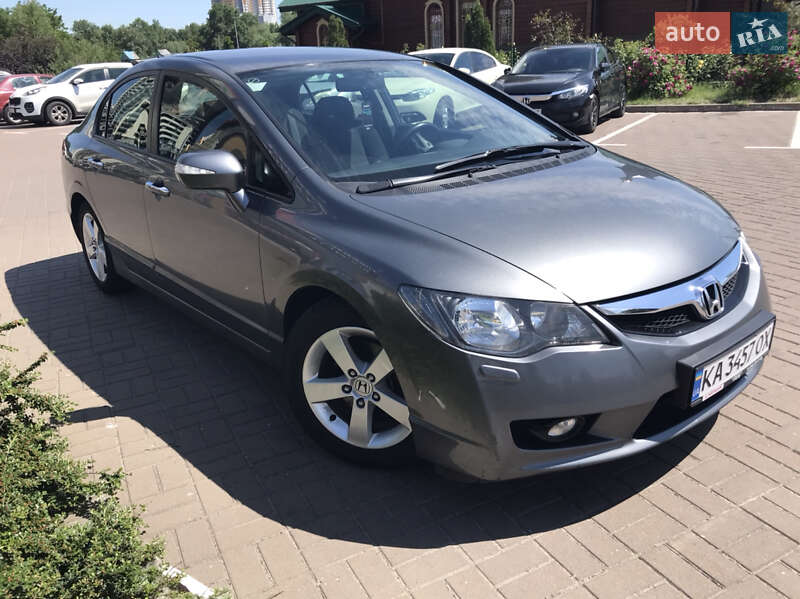 Седан Honda Civic 2009 в Киеве