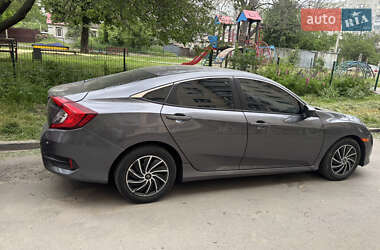 Седан Honda Civic 2017 в 