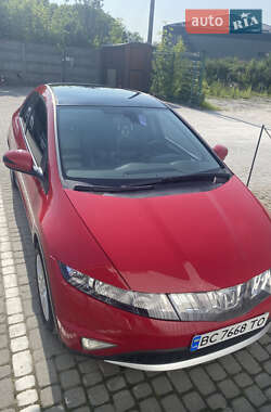 Хэтчбек Honda Civic 2008 в Львове