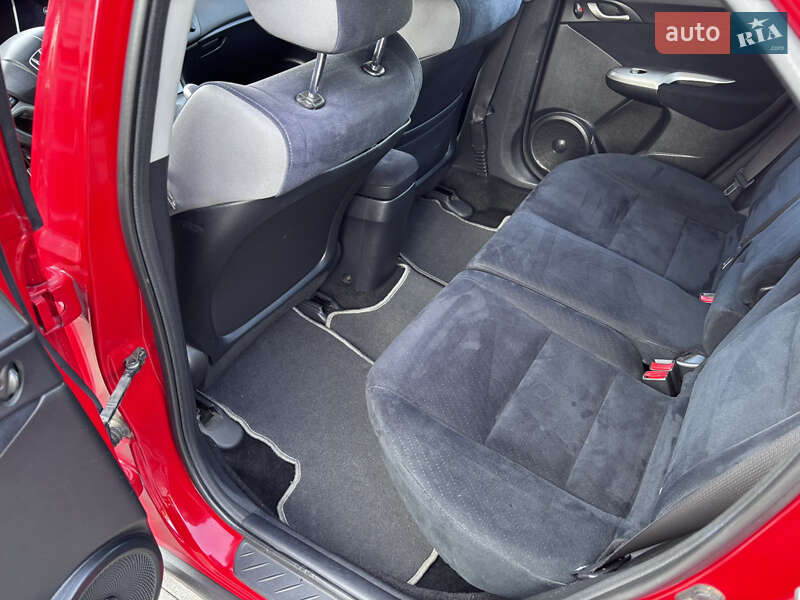 Хэтчбек Honda Civic 2006 в Мукачево