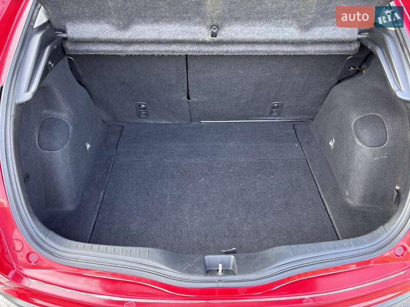 Хэтчбек Honda Civic 2006 в Мукачево