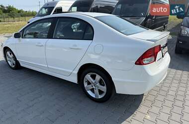 Седан Honda Civic 2010 в 