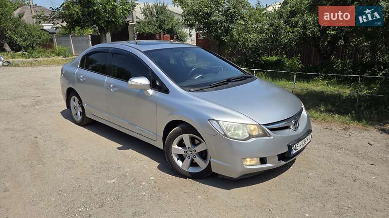 Седан Honda Civic 2008 в Днепре