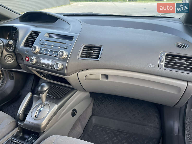 Седан Honda Civic 2007 в Киеве