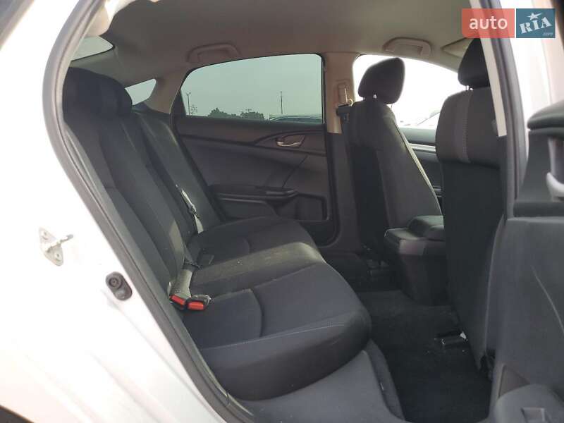 Седан Honda Civic 2019 в Львове