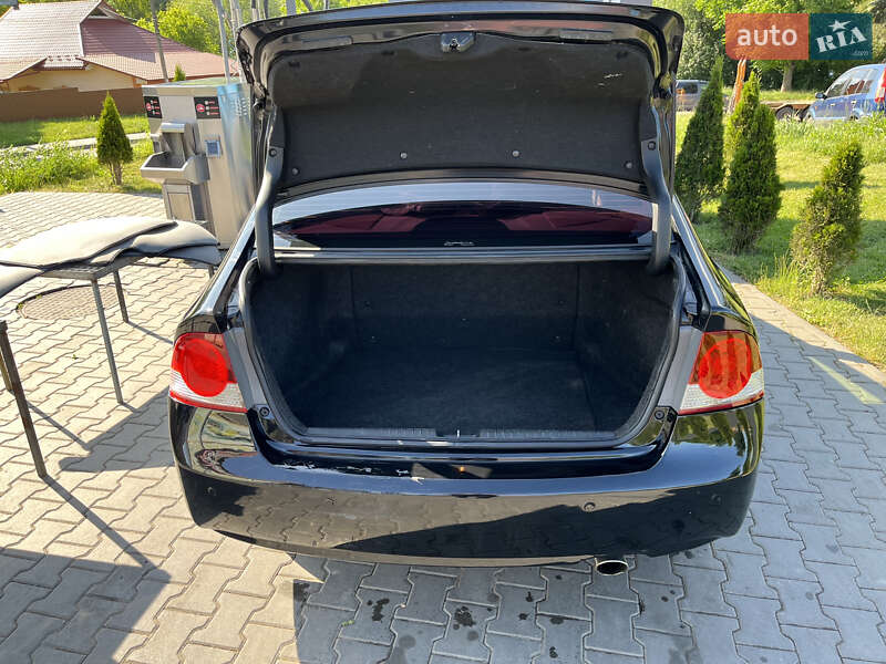 Седан Honda Civic 2008 в Чернівцях