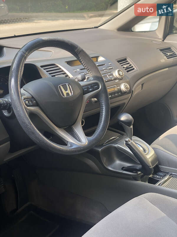 Седан Honda Civic 2007 в Львові
