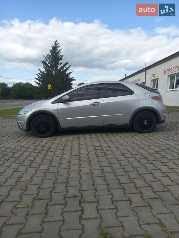Хетчбек Honda Civic 2007 в Красилові