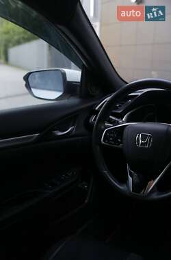Седан Honda Civic 2019 в Славянске