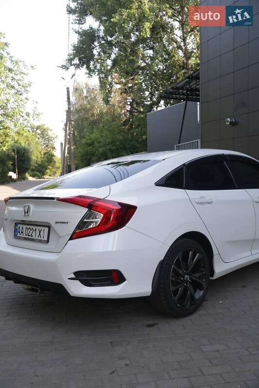 Седан Honda Civic 2019 в Славянске