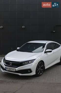 Седан Honda Civic 2019 в Славянске