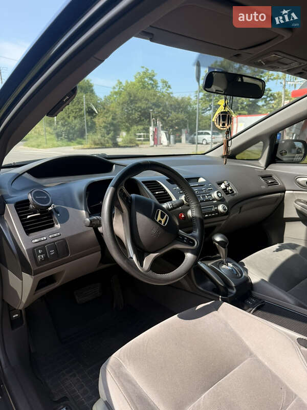 Седан Honda Civic 2008 в Львові