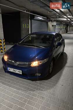 Седан Honda Civic 2011 в Львове