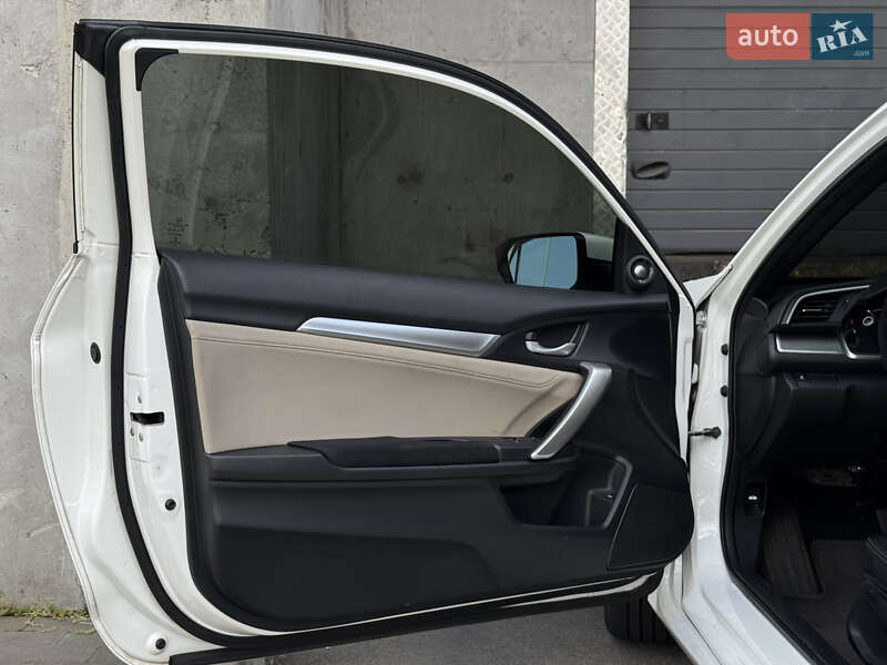 Купе Honda Civic 2016 в Киеве