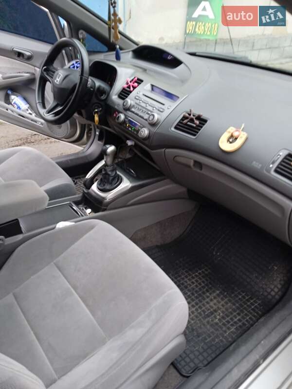 Седан Honda Civic 2006 в Тульчині