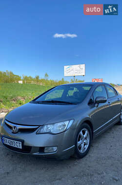 Хетчбек Honda Civic 2008 в Івано-Франківську