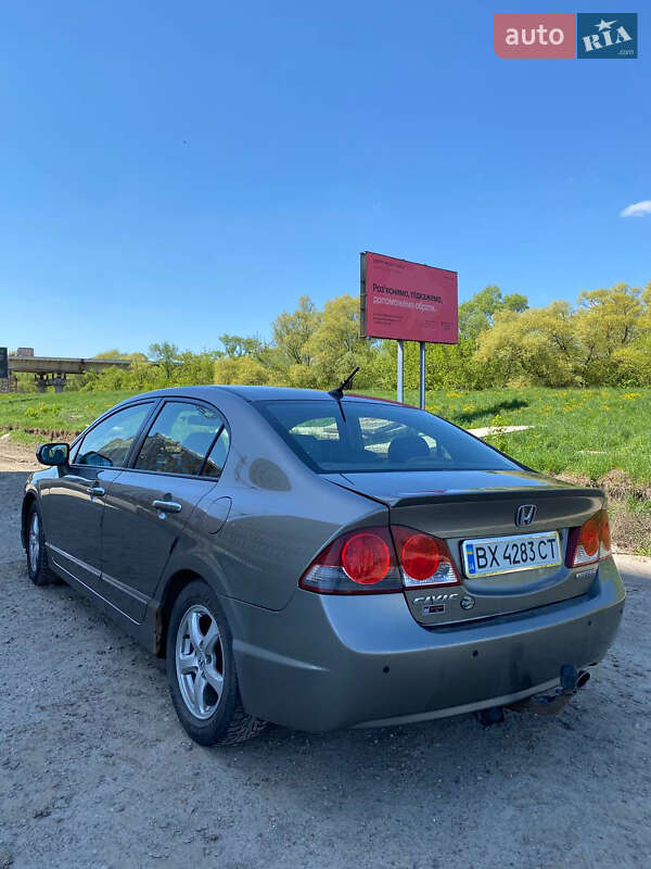 Хэтчбек Honda Civic 2008 в Ивано-Франковске