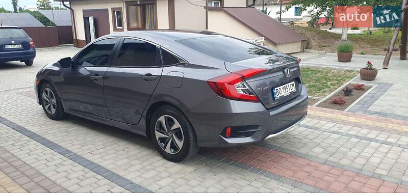 Седан Honda Civic 2019 в Зборове