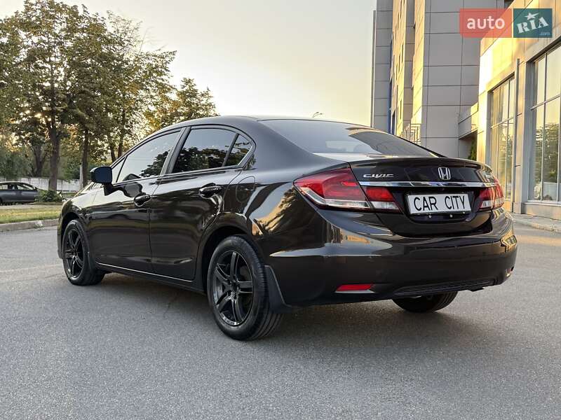 Седан Honda Civic 2014 в Киеве