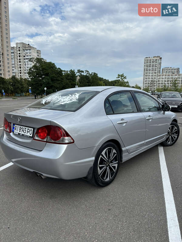Седан Honda Civic 2008 в Киеве