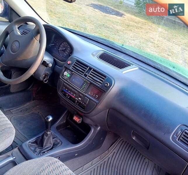 Лифтбек Honda Civic 1998 в Первомайске