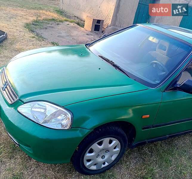 Лифтбек Honda Civic 1998 в Первомайске