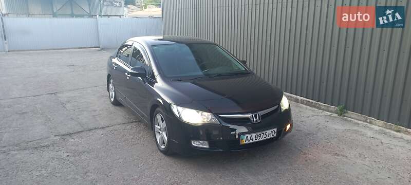 Седан Honda Civic 2008 в Киеве