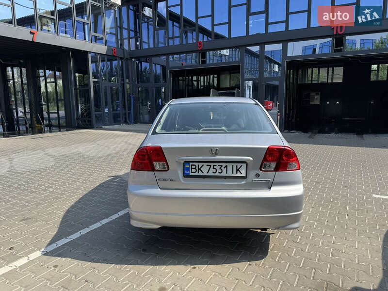 Седан Honda Civic 2005 в Рівному