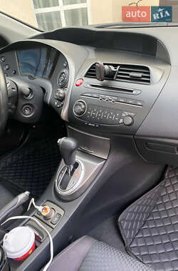 Хэтчбек Honda Civic 2008 в 