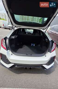 Хэтчбек Honda Civic 2016 в 
