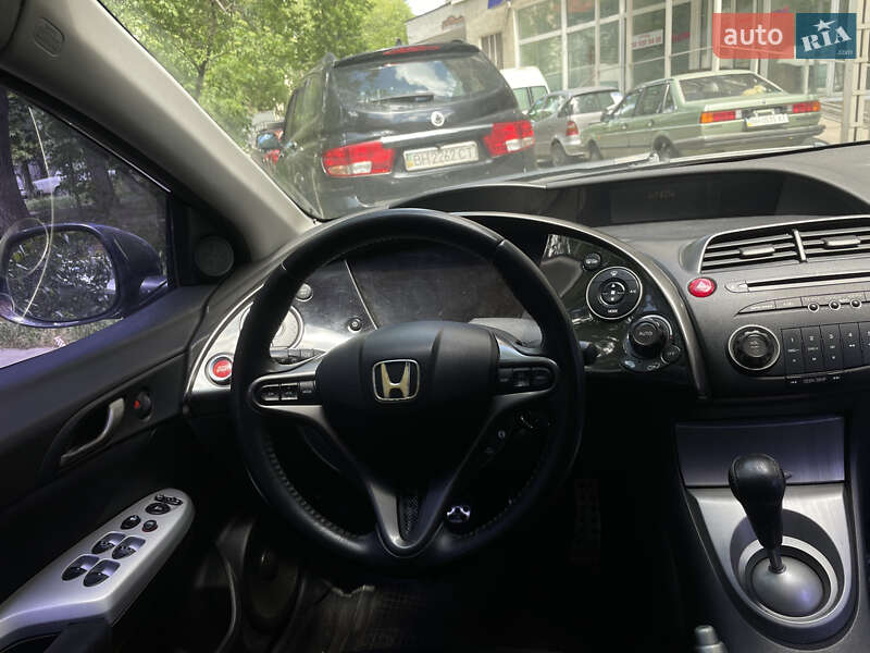 Хэтчбек Honda Civic 2006 в Одессе