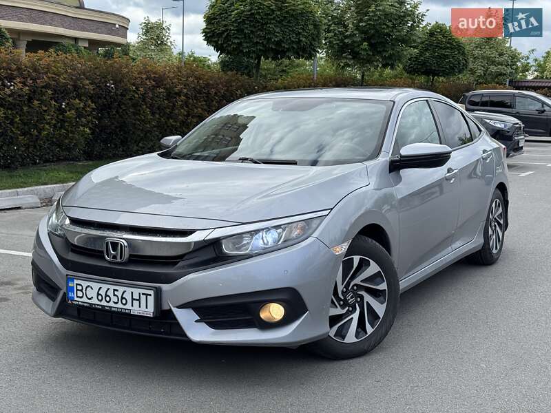 Седан Honda Civic 2018 в Киеве