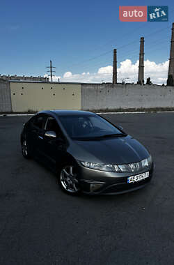 Хэтчбек Honda Civic 2006 в Днепре