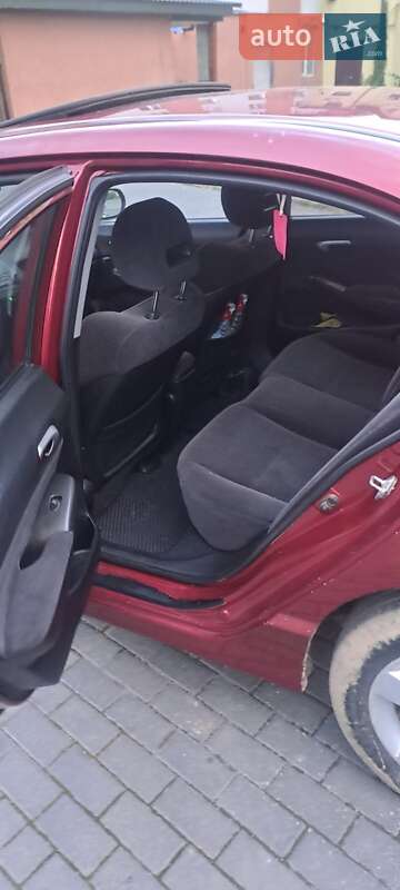 Седан Honda Civic 2006 в Хусті