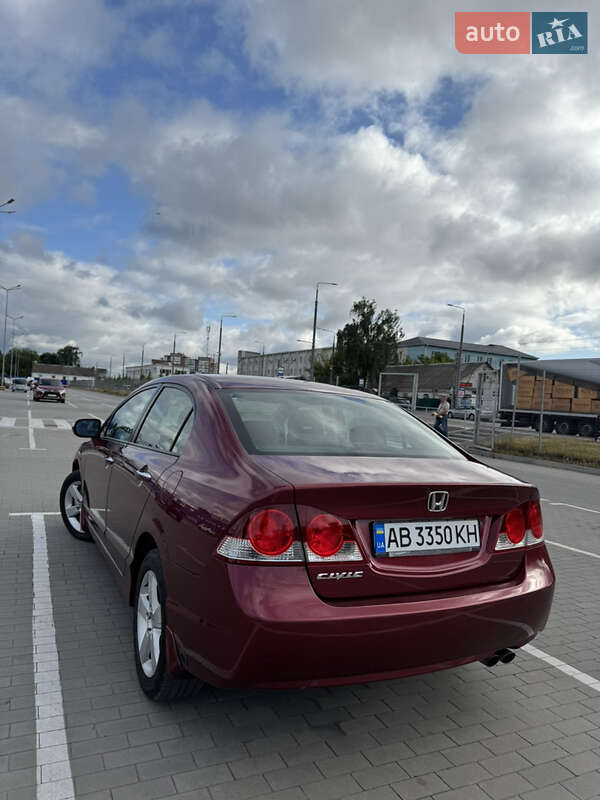 Седан Honda Civic 2008 в Виннице