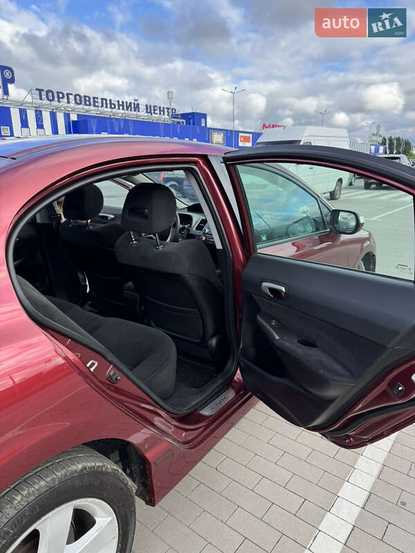 Седан Honda Civic 2008 в Виннице