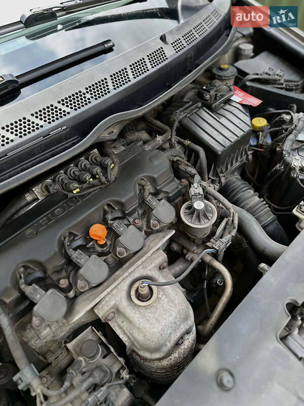 Седан Honda Civic 2006 в Львові