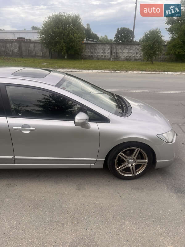 Седан Honda Civic 2007 в Львове