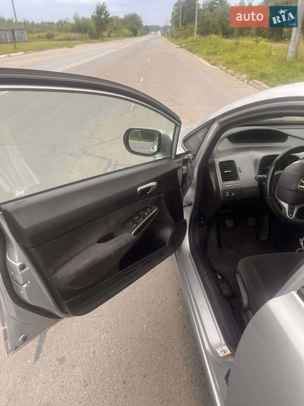 Седан Honda Civic 2007 в Львове