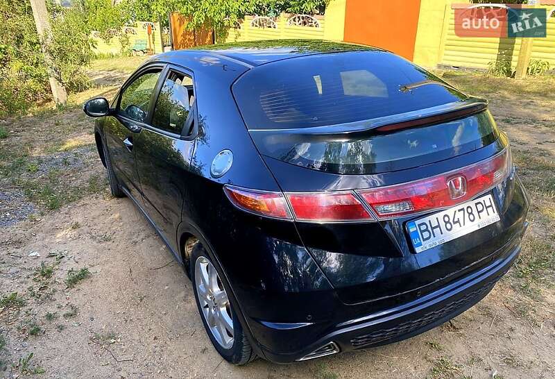 Хэтчбек Honda Civic 2008 в Вознесенске