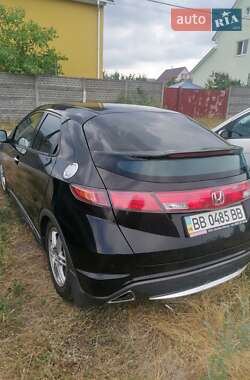 Хэтчбек Honda Civic 2007 в 
