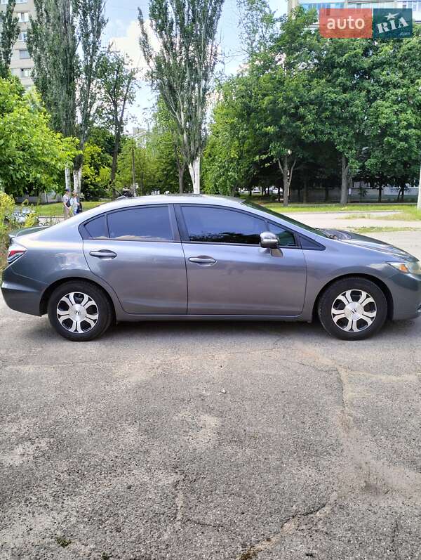 Седан Honda Civic 2013 в Днепре