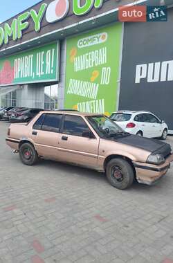 Седан Honda Civic 1988 в Днепре