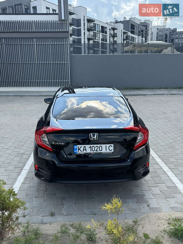 Седан Honda Civic 2016 в Черкассах