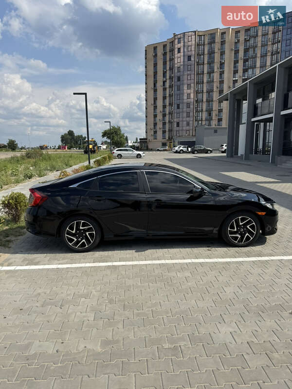 Седан Honda Civic 2016 в Черкассах