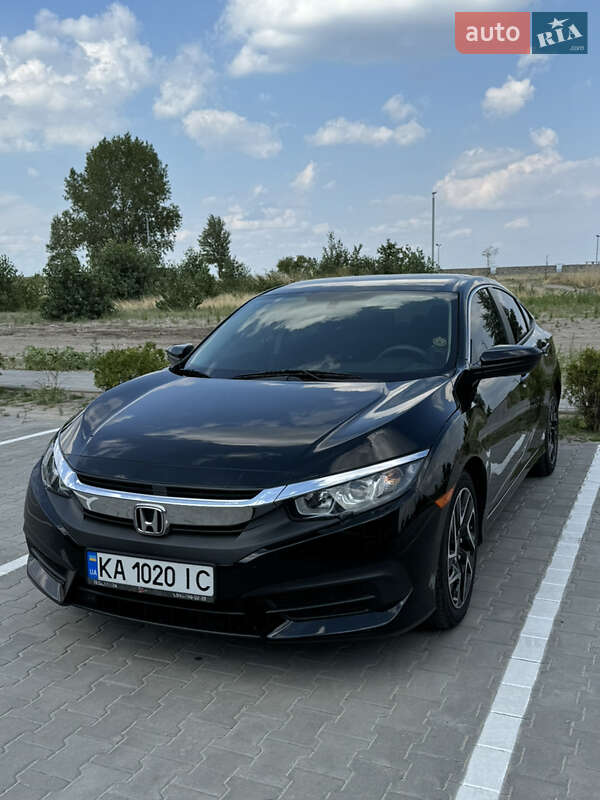 Седан Honda Civic 2016 в Черкассах