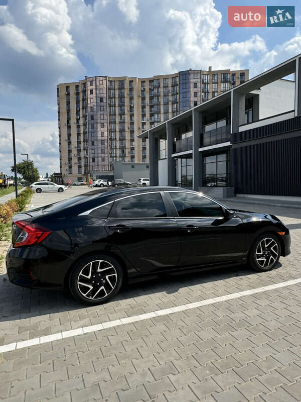 Седан Honda Civic 2016 в Черкассах